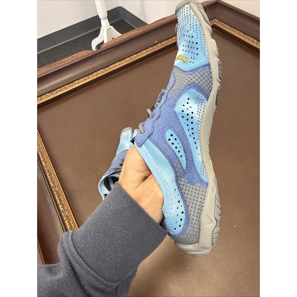 Vibram FiveFingers Women's Light Blue and Purple Toe Shoes - Picture 6 of 7